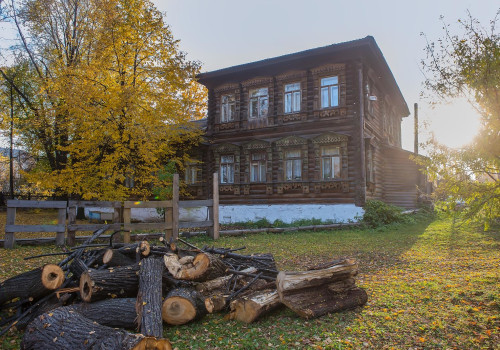 Preserving The Past, Enhancing The Future: Essential Techniques For Log Home Restoration, Including Home Window Replacement In Milton, PA